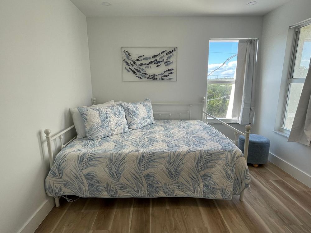 Second bedroom